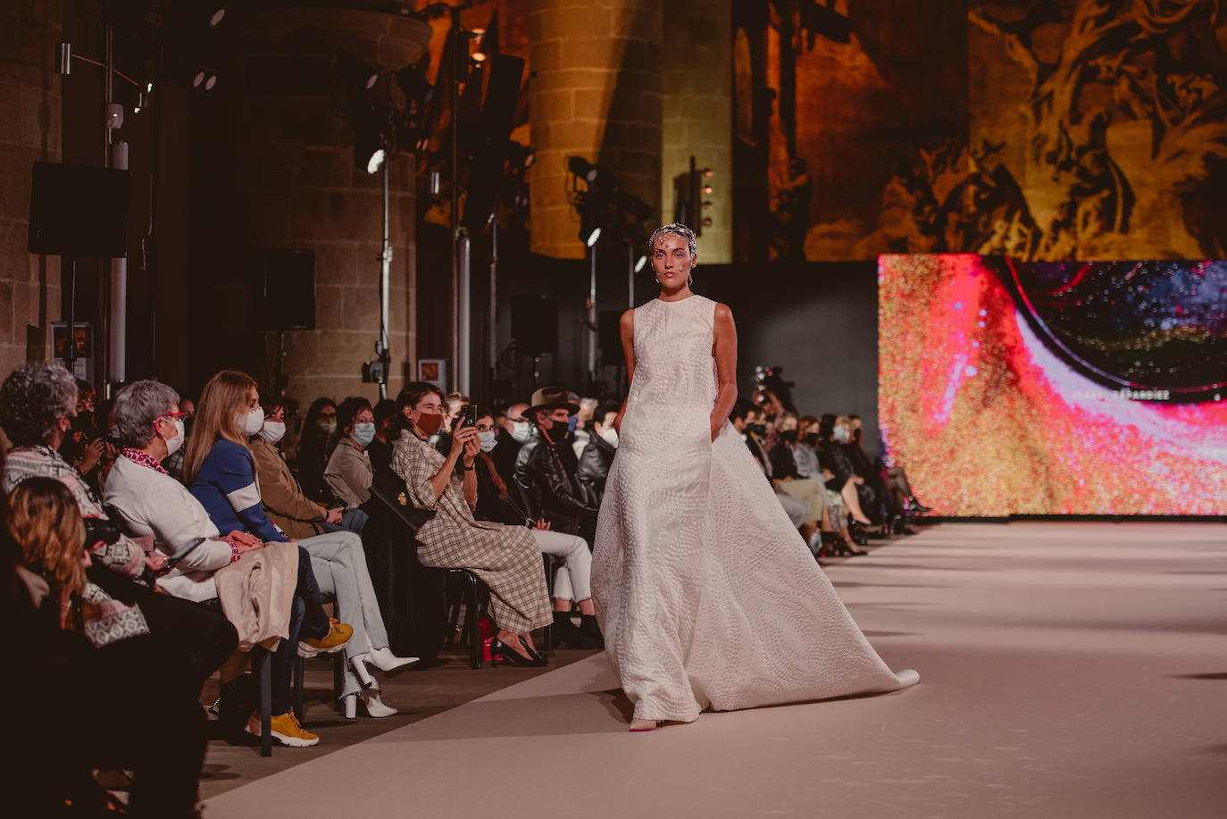 Fotos: Isabel Zapardiez presenta sus creaciones en el San Sebastián Moda Festival