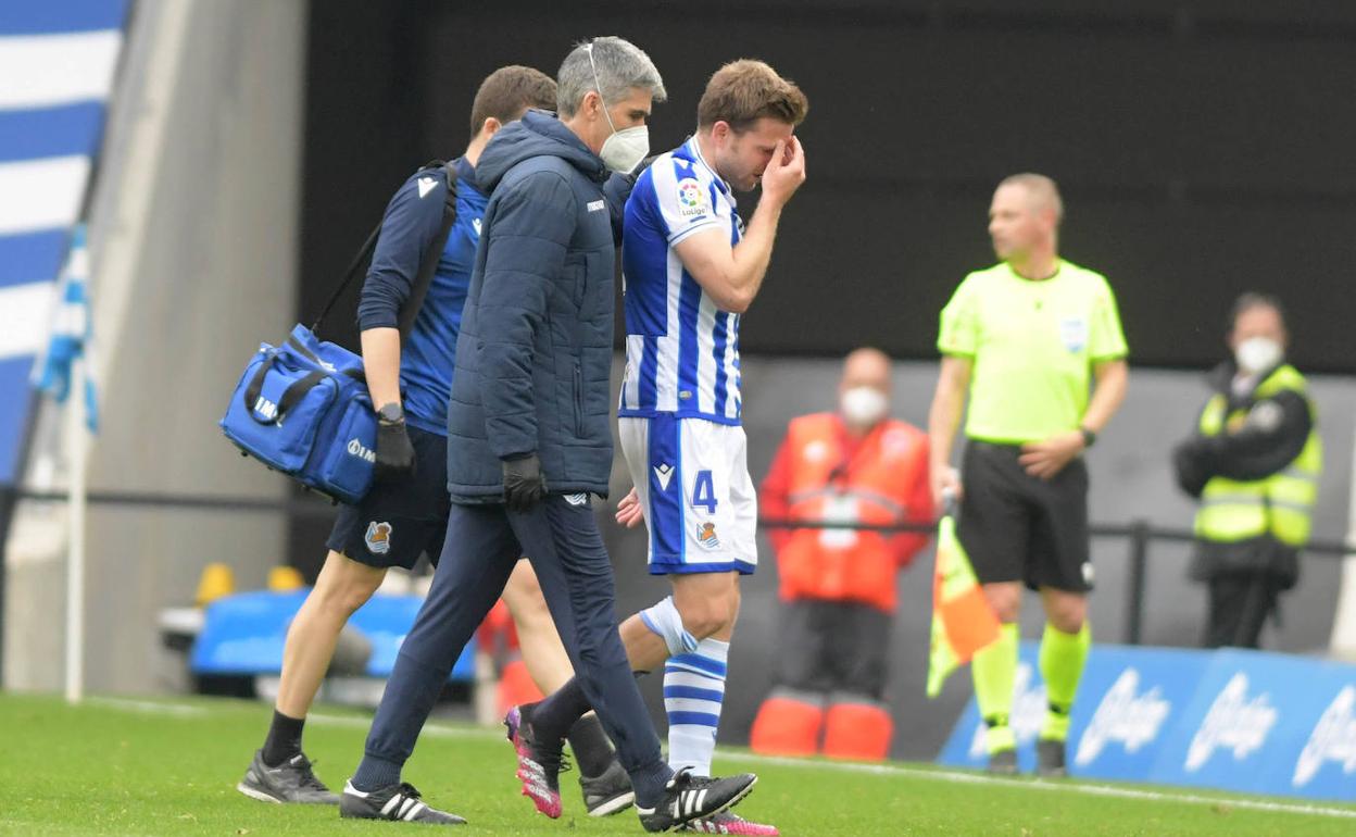 Asier Illarramendi reconoce que «me está tocando vivir el lado oscuro del futbol»