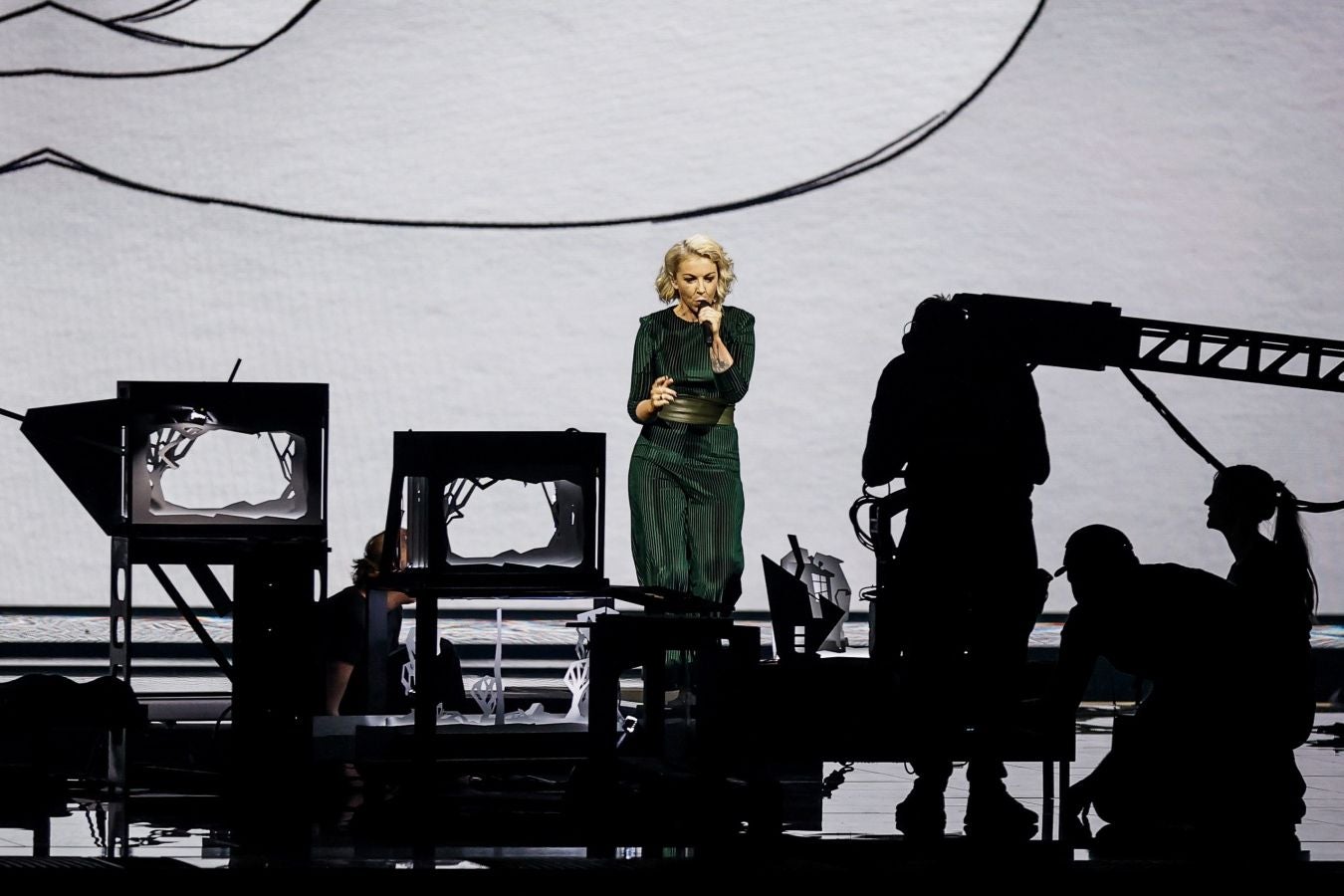 Malta, una de las favoritas, se convirtió en la gran protagonista de la primera semifinal de Eurovisión celebrada ayer ante 3.500 espectadores. El festival vuelve a escena este fin de semana tras la cancelación del año pasado por la pandemia del Covid-19. El representante de España en la final de este sábado será Blas Cantó con el tema 'Voy a quedarme'.
