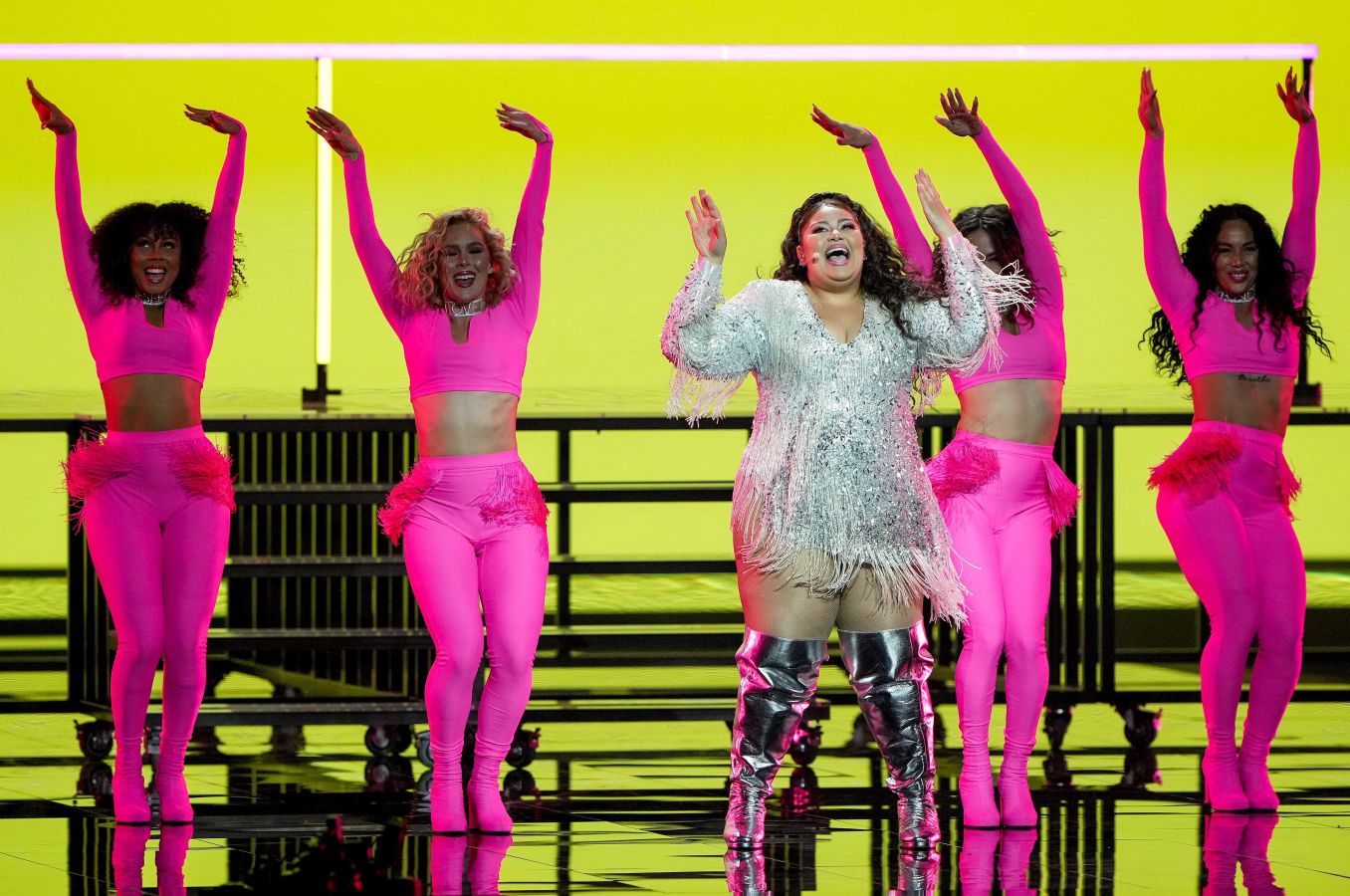 Malta, una de las favoritas, se convirtió en la gran protagonista de la primera semifinal de Eurovisión celebrada ayer ante 3.500 espectadores. El festival vuelve a escena este fin de semana tras la cancelación del año pasado por la pandemia del Covid-19. El representante de España en la final de este sábado será Blas Cantó con el tema 'Voy a quedarme'.