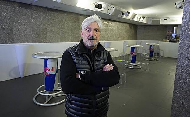 Rafa Díaz, propietario de Disco Friends, reivindica ayudas y respuestas por parte de la administración. 