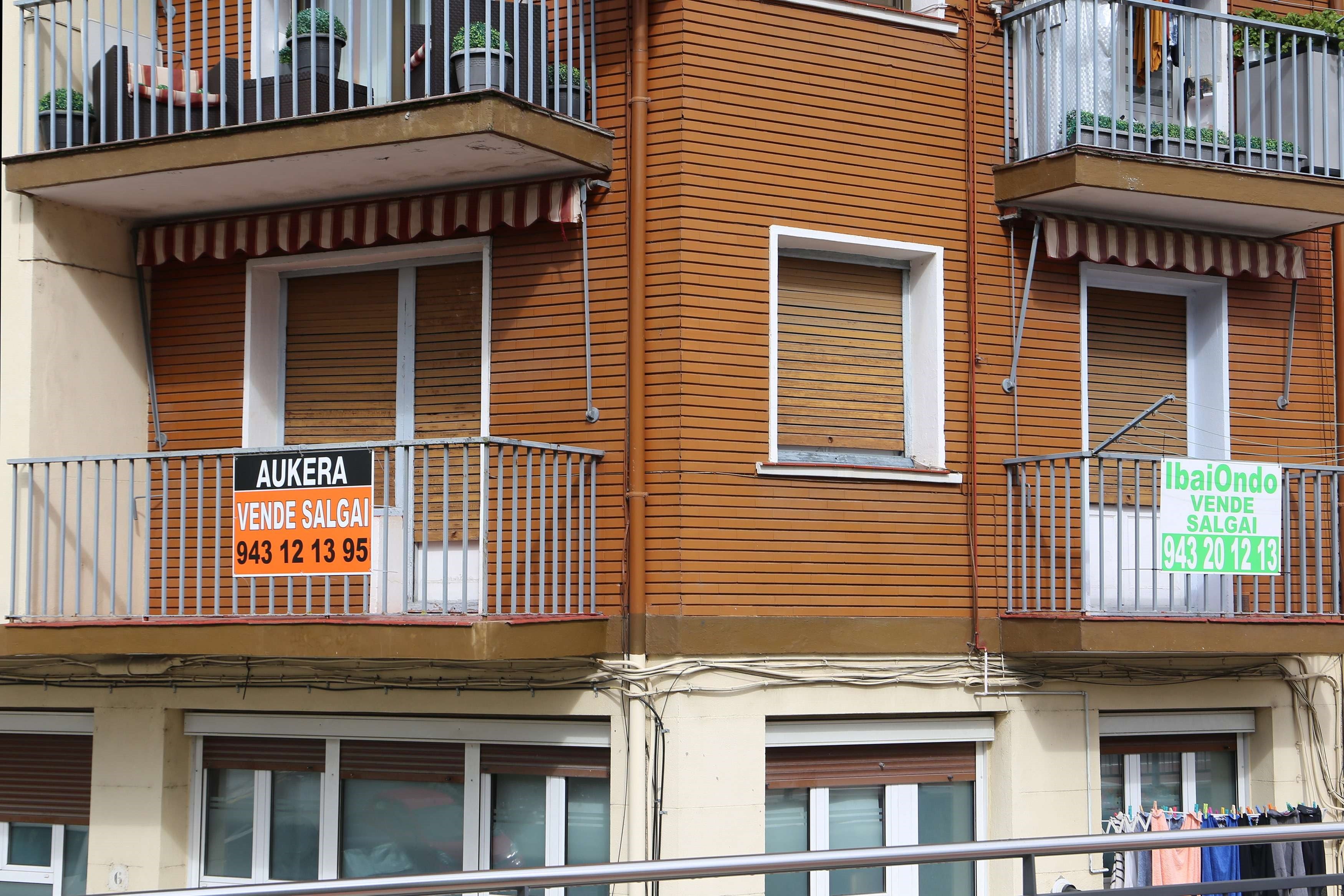 Una vivienda vacía a la venta.