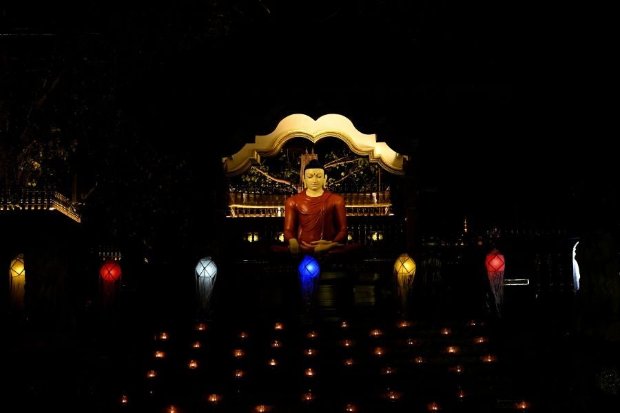 Fotos: Luces para Buda