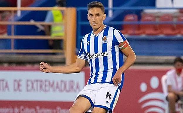 Petxarroman se despide de la afición realista antes de fichar por el Athletic