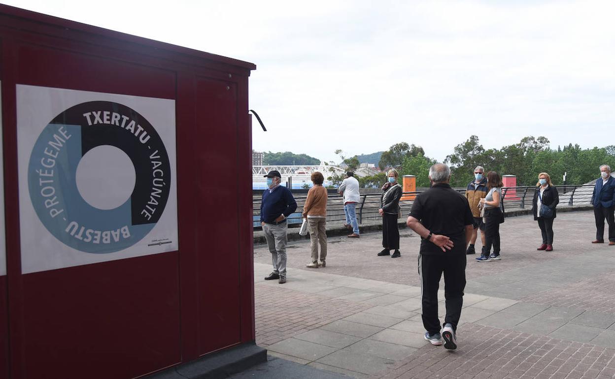 Ciudadanos en Illunbe.