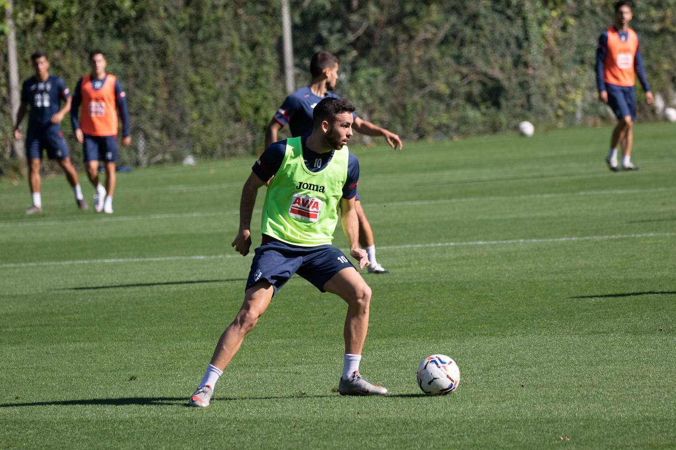 Edu Expósito, durante un entrenamiento en Atxabalpe.