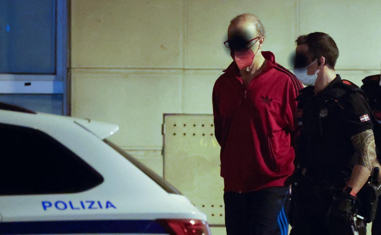 «Un negociador no es como en las series»