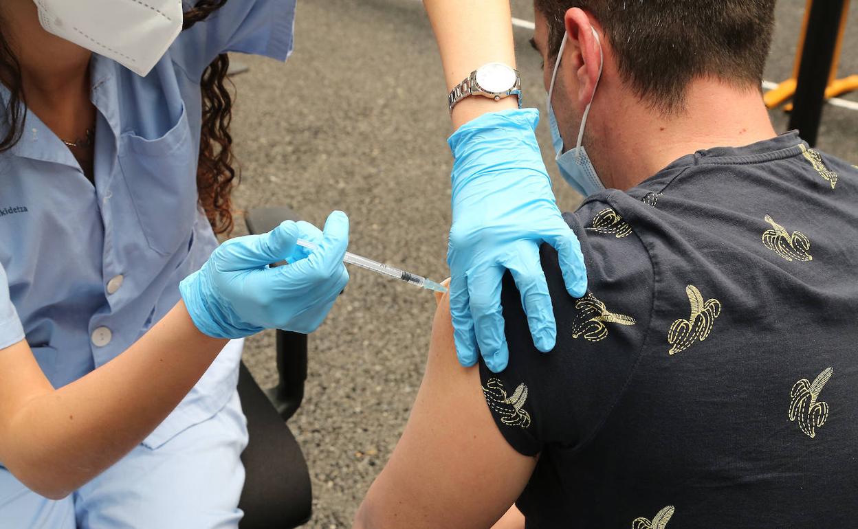 Vacunación en Illunbe.