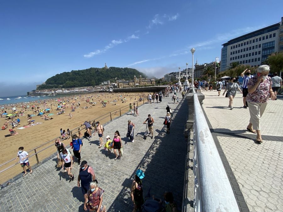 Fotos: Domingo de playa en San Sebastián