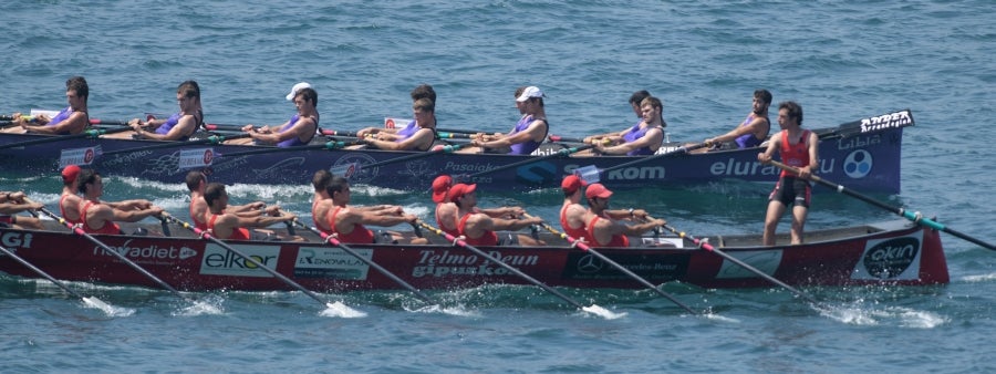 La Ama Guadalupekoa de Hondarribia y Arraun Lagunak se han impuesto este domingo en el Campeonato de Gipuzkoa de Traineras. 