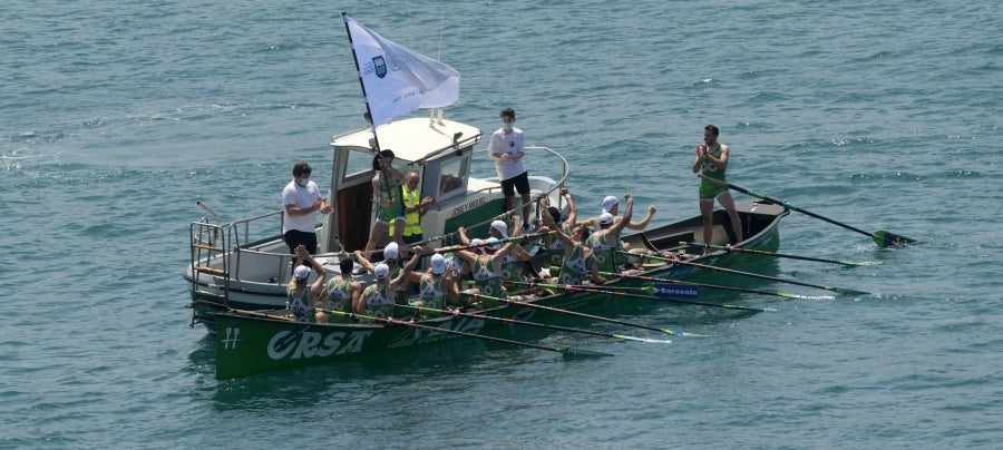 La Ama Guadalupekoa de Hondarribia y Arraun Lagunak se han impuesto este domingo en el Campeonato de Gipuzkoa de Traineras. 