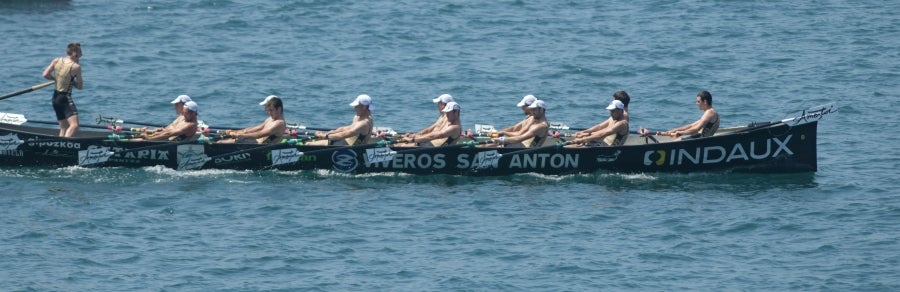 La Ama Guadalupekoa de Hondarribia y Arraun Lagunak se han impuesto este domingo en el Campeonato de Gipuzkoa de Traineras. 
