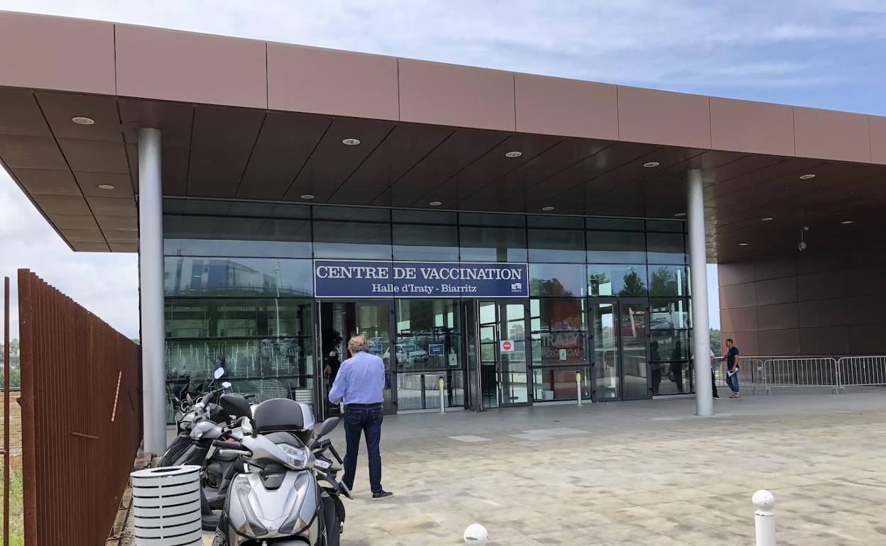 El centro de vacunación de Biarritz está en la Sala de exposiciones Iraty. 