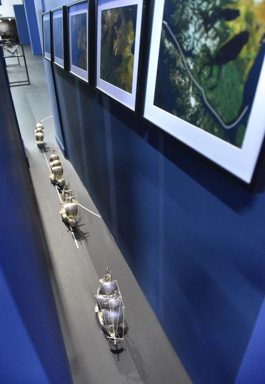 El museo donostiarra acoge una magna exposición sobre la primera vuelta al mundo que reúne audiovisuales y documentos de época, en un homenaje al espíritu aventurero y explorador del ser humano