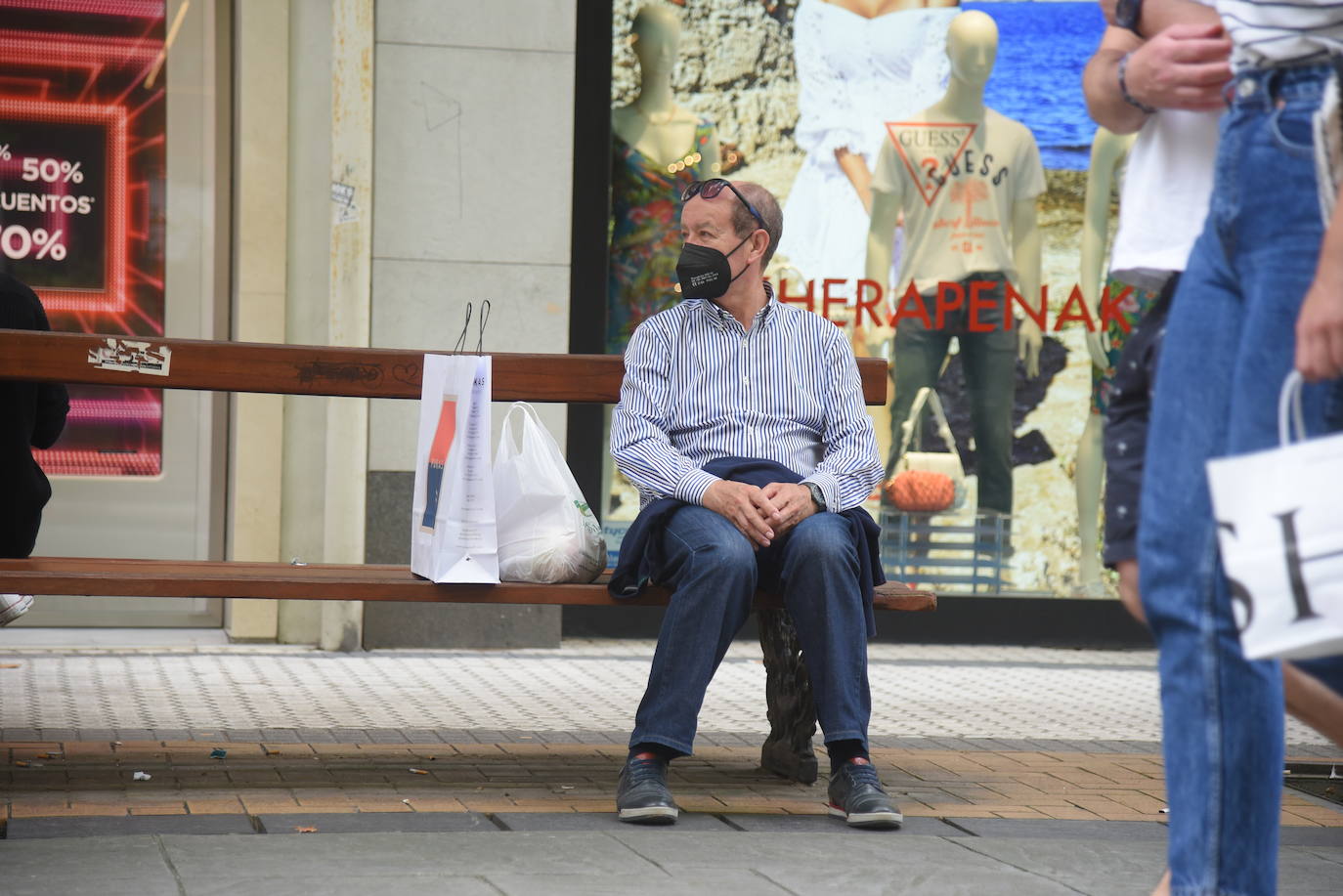 Fotos: Primer día de rebajas en Gipuzkoa