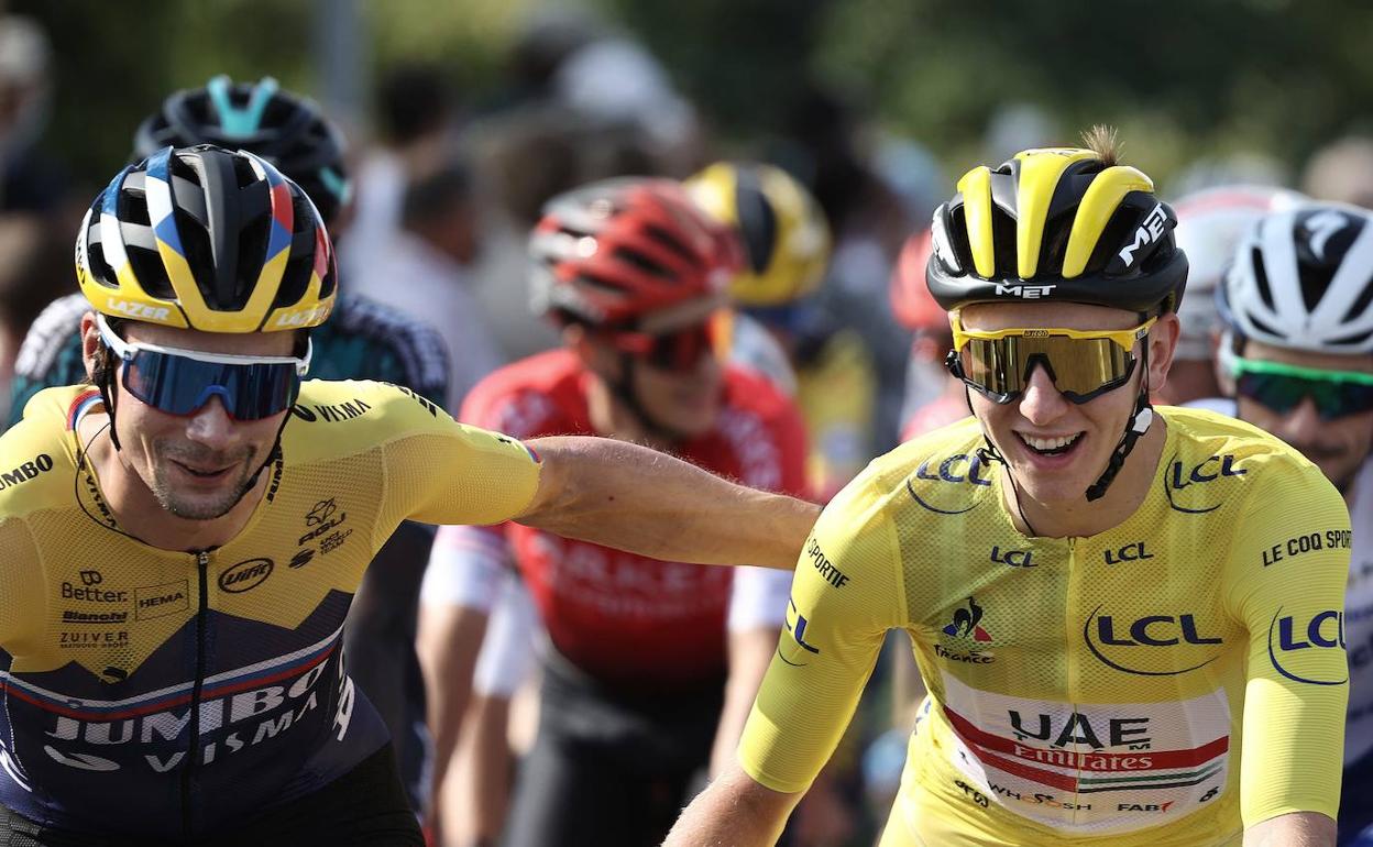 Roglic y Pogacar, durante la última etapa del Tour 2020.