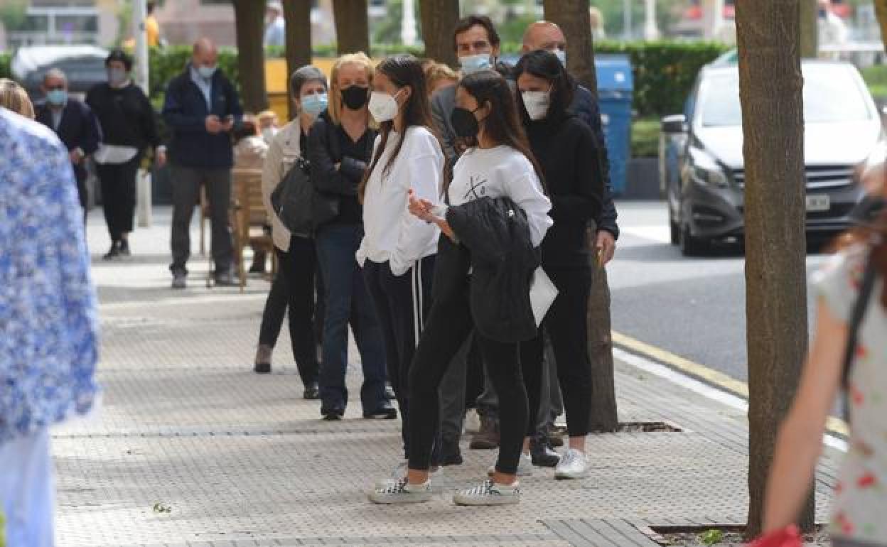 Coronavirus Euskadi: Los contagios se concentran en Euskadi en los jóvenes de 17 y 18 años