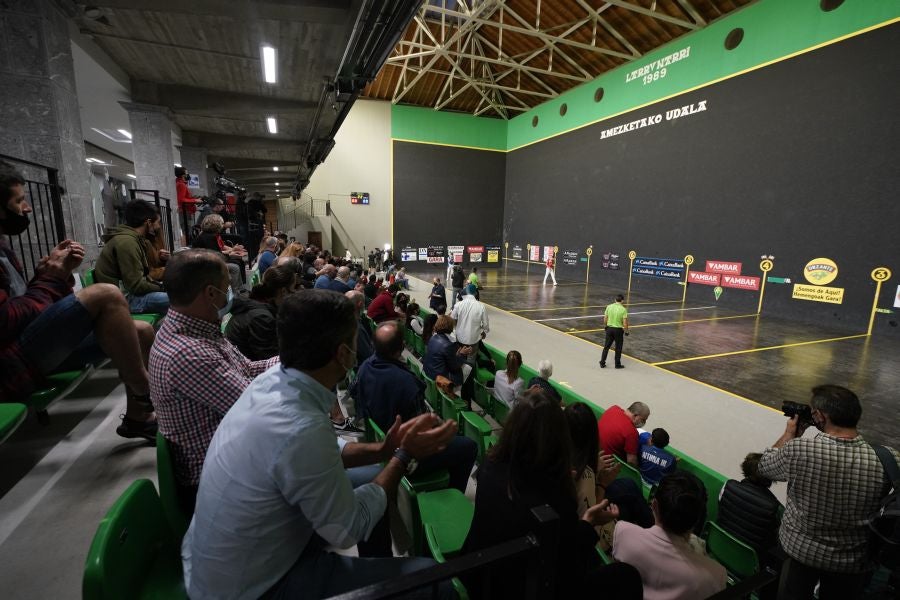 Fotos: Vuelve el público a los frontones