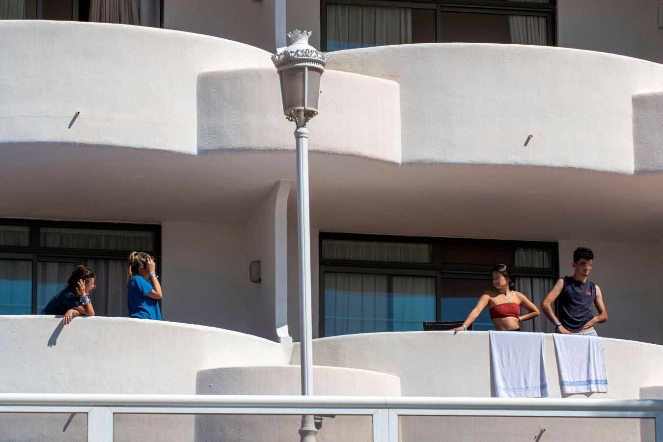 El Govern de les Illes Balears ha procedido en las últimas 48 horas al traslado al hotel Palma Bellver de 78 jóvenes peninsulares que han tenido relación directa o indirecta con el brote de los viajes de estudios a Mallorca.