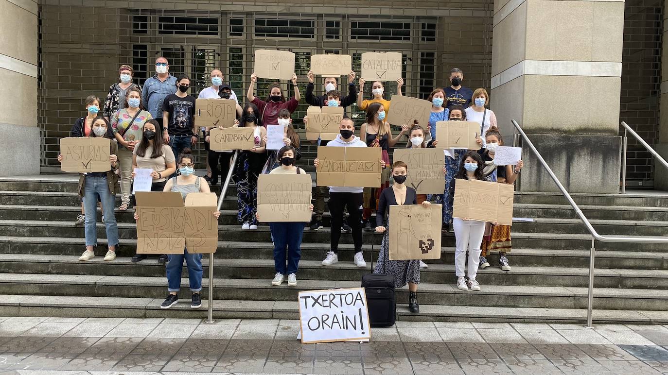 Vacunación coronavirus: Estudiantes vascos de Erasmus reclaman ser vacunados e insisten en la diferencia con otras comunidades