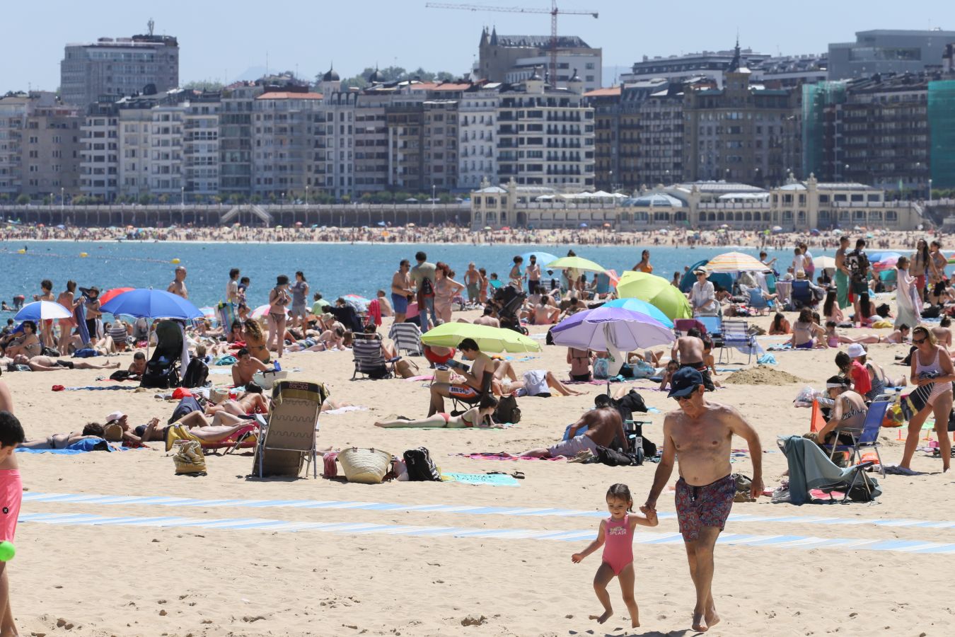 Lunes de sol y calor en Gipuzkoa.
