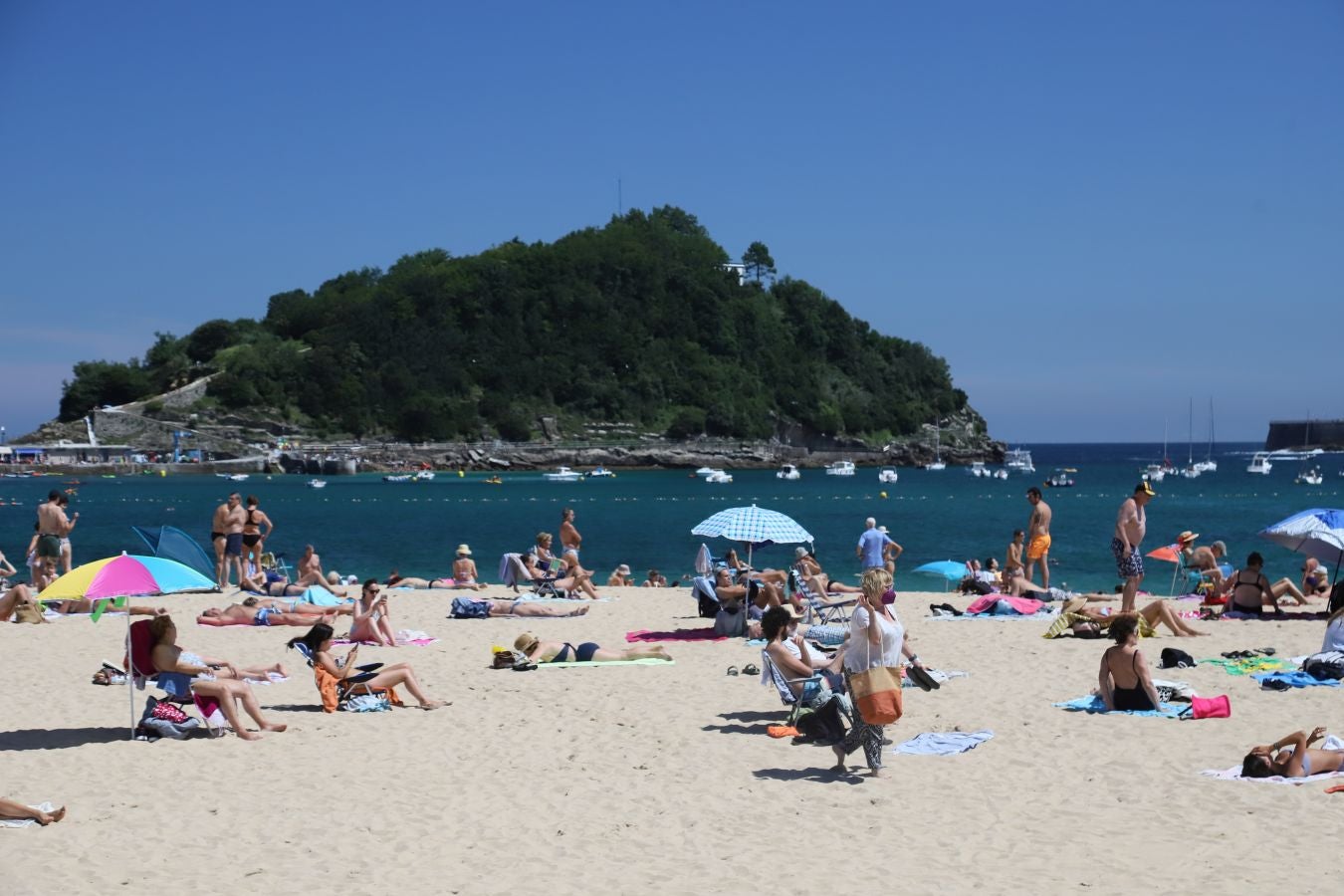 Lunes de sol y calor en Gipuzkoa.