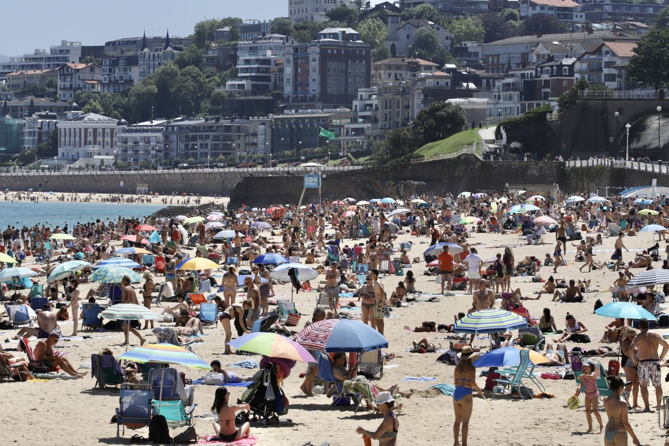 Lunes de sol y calor en Gipuzkoa.