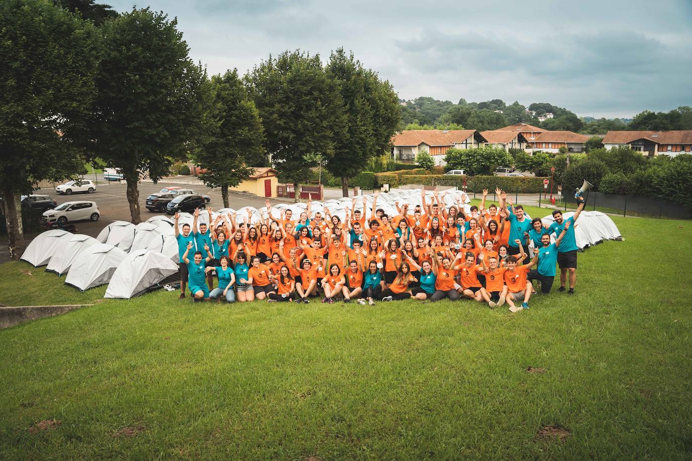 EuskarAbenturako espedizioa Urruñan egindako kanpalekuan. 