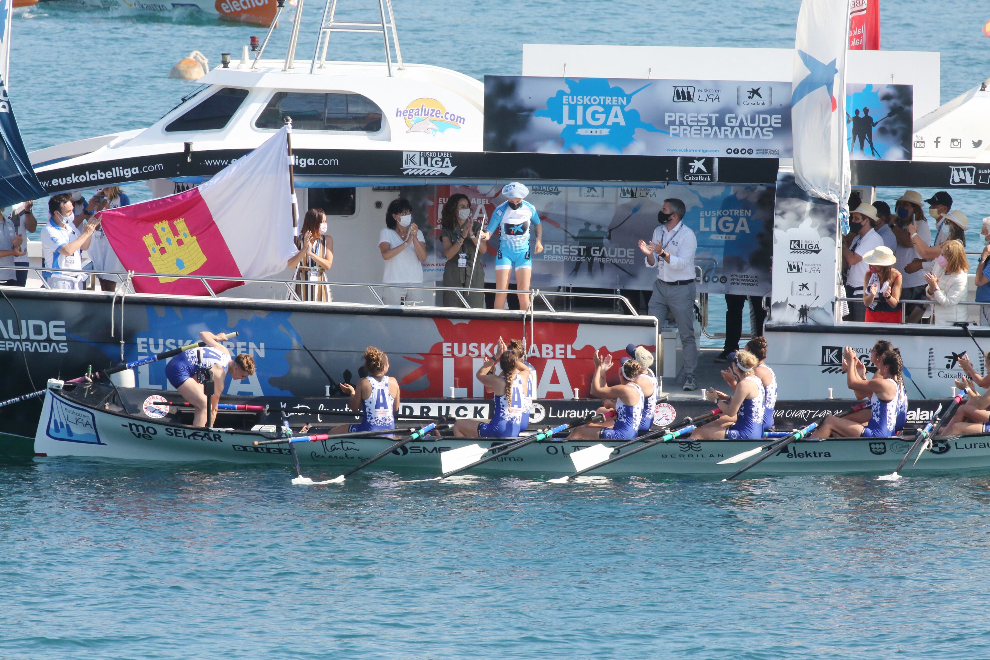 Las traineras de Arraun-Lagunak, Orio, Donostiarra y Hondarribia han remado hoy en la V Bandera Donostiarra-Turismo Castilla La Mancha, tercera jornada de la Liga Euskotren