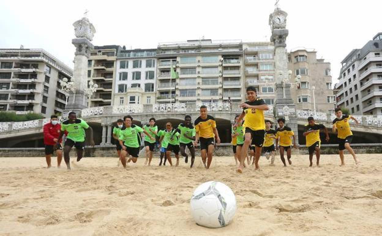 El fútbol catalán brilla en la Donosti Cup