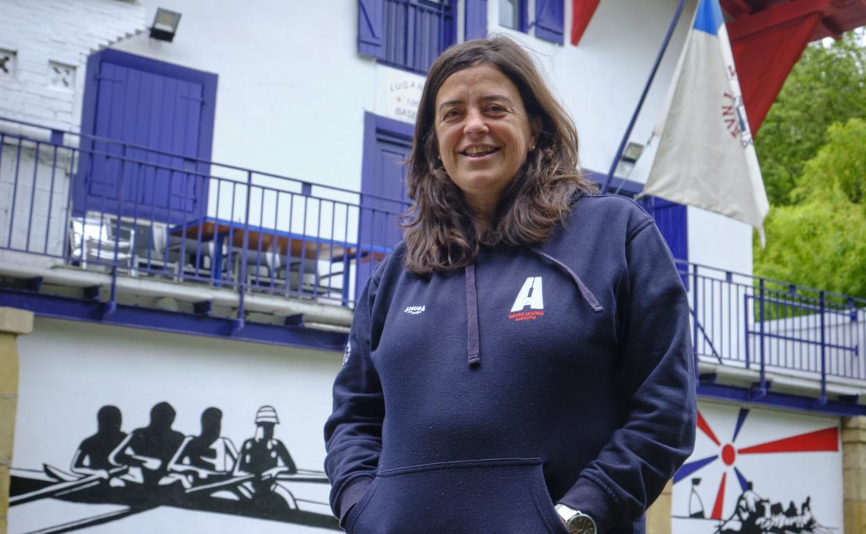 Itziar Eguren se muestra crítica con el trato otorgado por el Ayuntamiento de Donostia a su club. 