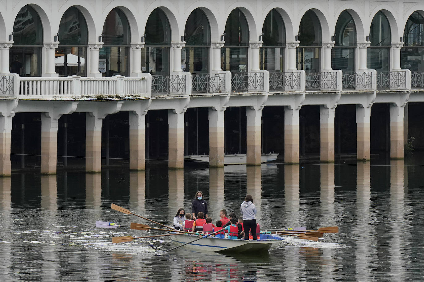 Los vecinos de Tolosa disfrutan de un día sin lluvias, pero con bajas temperaturas para ser julio