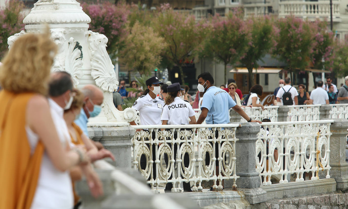Fotos: Un domingo caluroso y a remojo
