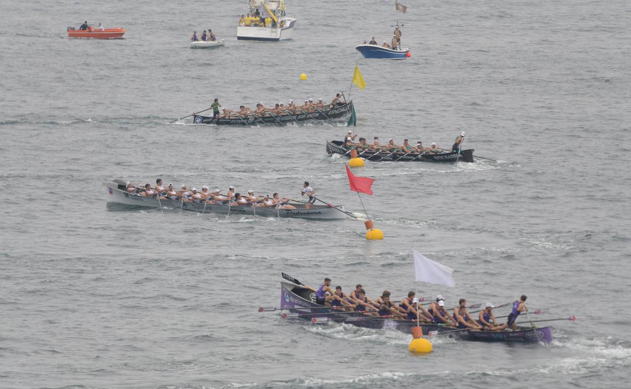 La trainera de Pedreña fue ayer la mejor en aguas de Orio. 