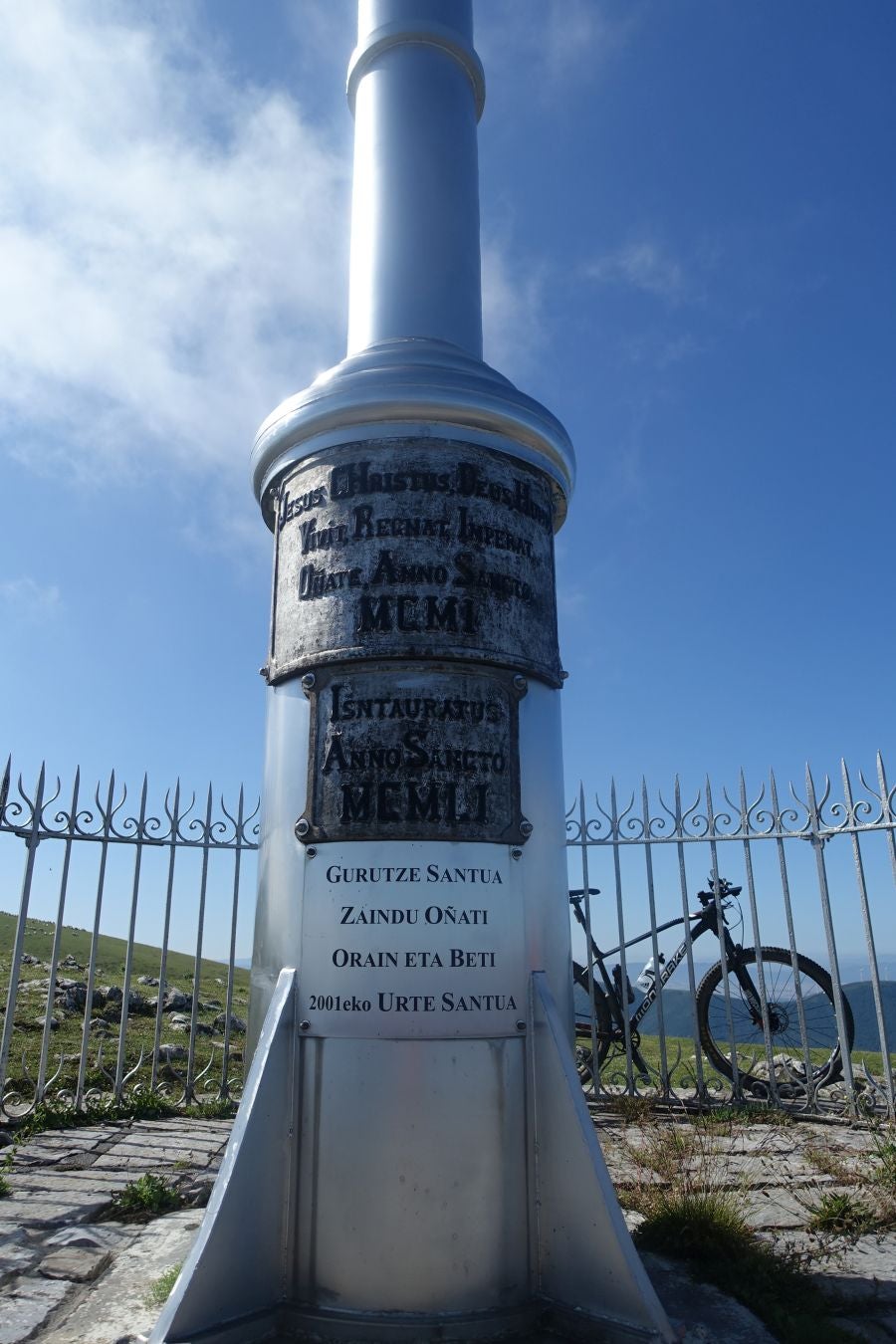 La cima más popular de la sierra de Aloña ofrece una magníficas vistas del Alto Deba y los montes que le rodean
