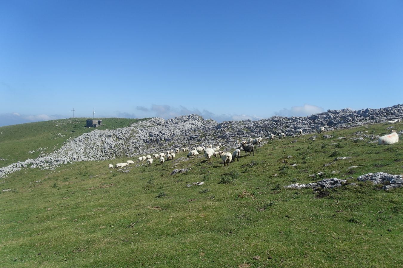 La cima más popular de la sierra de Aloña ofrece una magníficas vistas del Alto Deba y los montes que le rodean