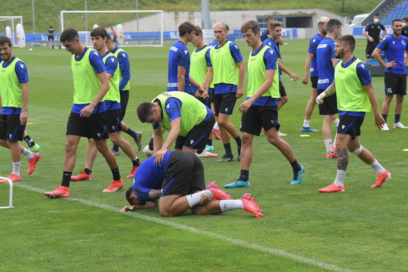 El conjunto txuri-urdin ha realizado hoy el último entrenamiento antes del segundo partido de la pretemporada que le enfrentará al equipo babazorro. 