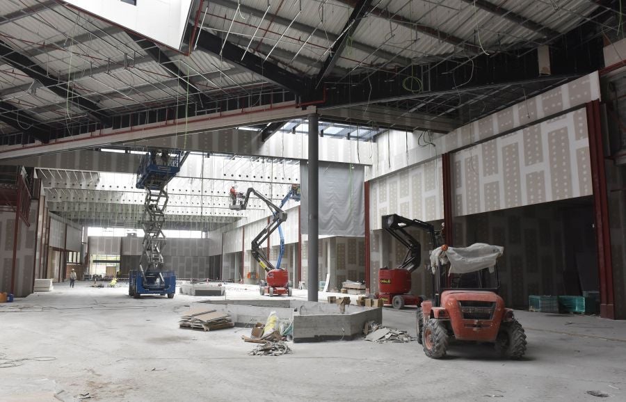 Quince restaurantes y cinco salas de cine premium abrirán en noviembre en la primera fase de ampliación del complejo