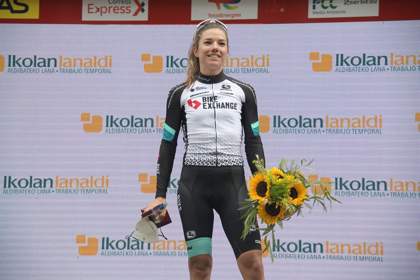 Annemiek van Vleuten (Movistar) se ha impuesto en la meta del Boulevard por delante de Ruth Winder (Trek-Segafredo) y Sabrina Stultiens (CCC)