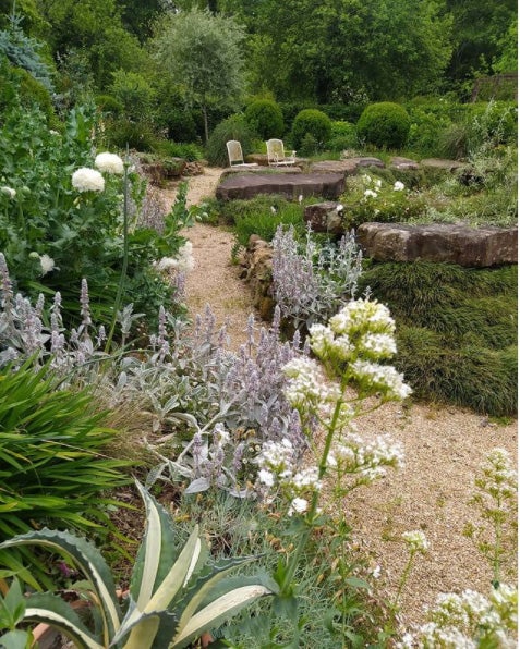 20.000 metros cuadrados de jardines albergan abundantes colecciones botánicas