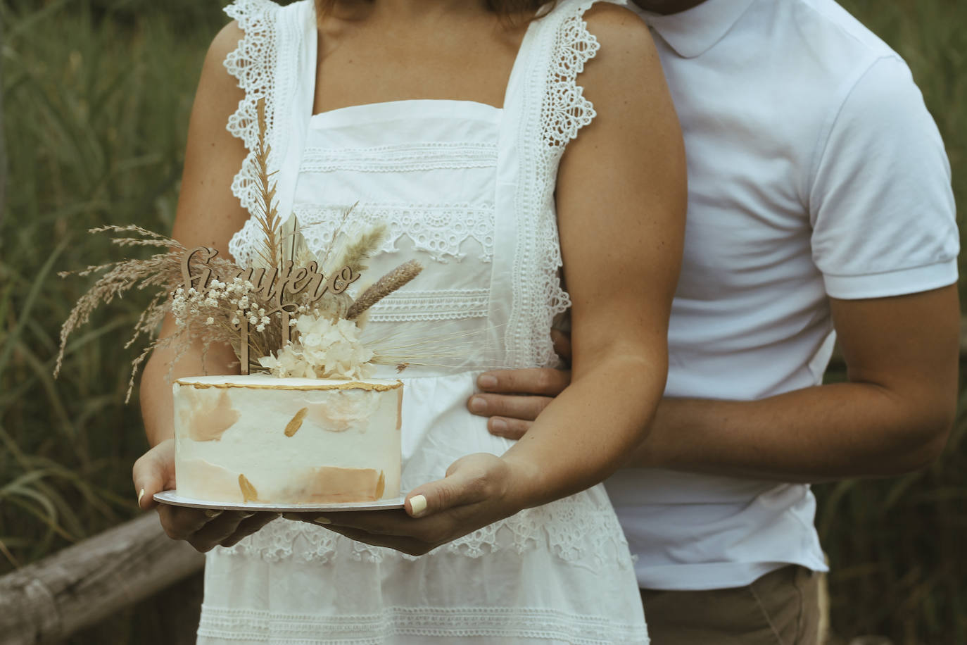 Ianire y Luis se darán el 'sí quiero' en una boda poco convencional. Antes de la esperada fecha (20 de agosto), han querido compartir su amor a través de una preboda singular cargada de amor