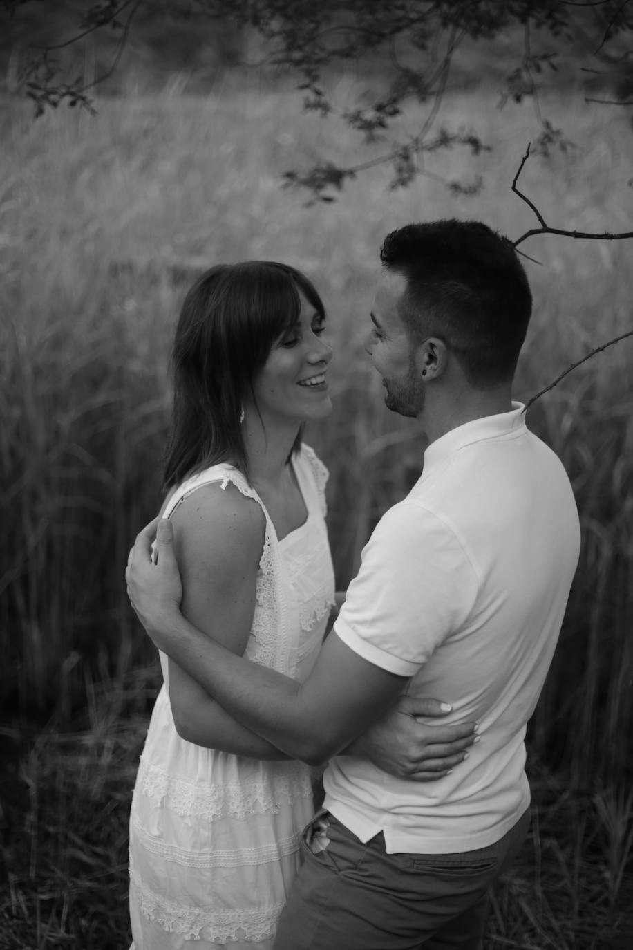 Ianire y Luis se darán el 'sí quiero' en una boda poco convencional. Antes de la esperada fecha (20 de agosto), han querido compartir su amor a través de una preboda singular cargada de amor