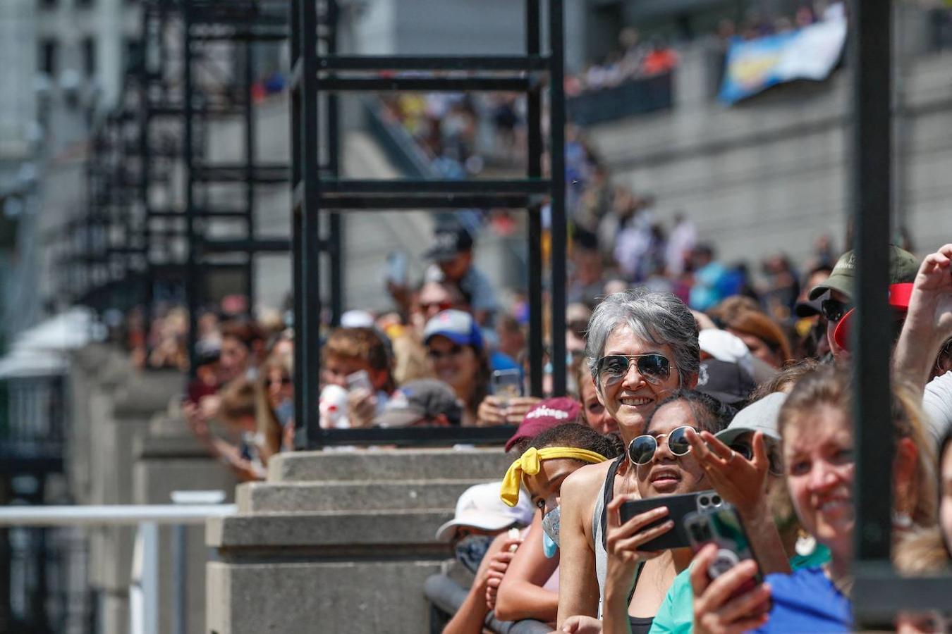 Fotos: Al agua patos: miles de patitos de goma «nadan» en una carrera en el río de Chicago