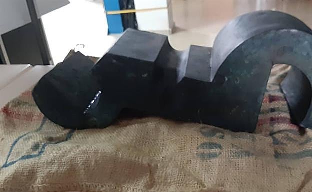 La escultura ha permanecido en un almacén en Araia desde su descubrimiento. 