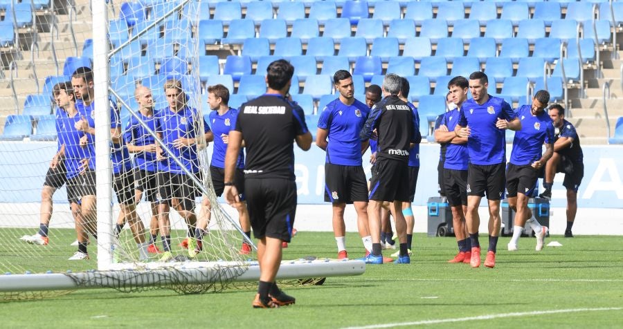 Fotos: Isak vuelve a entrenar en Zubieta