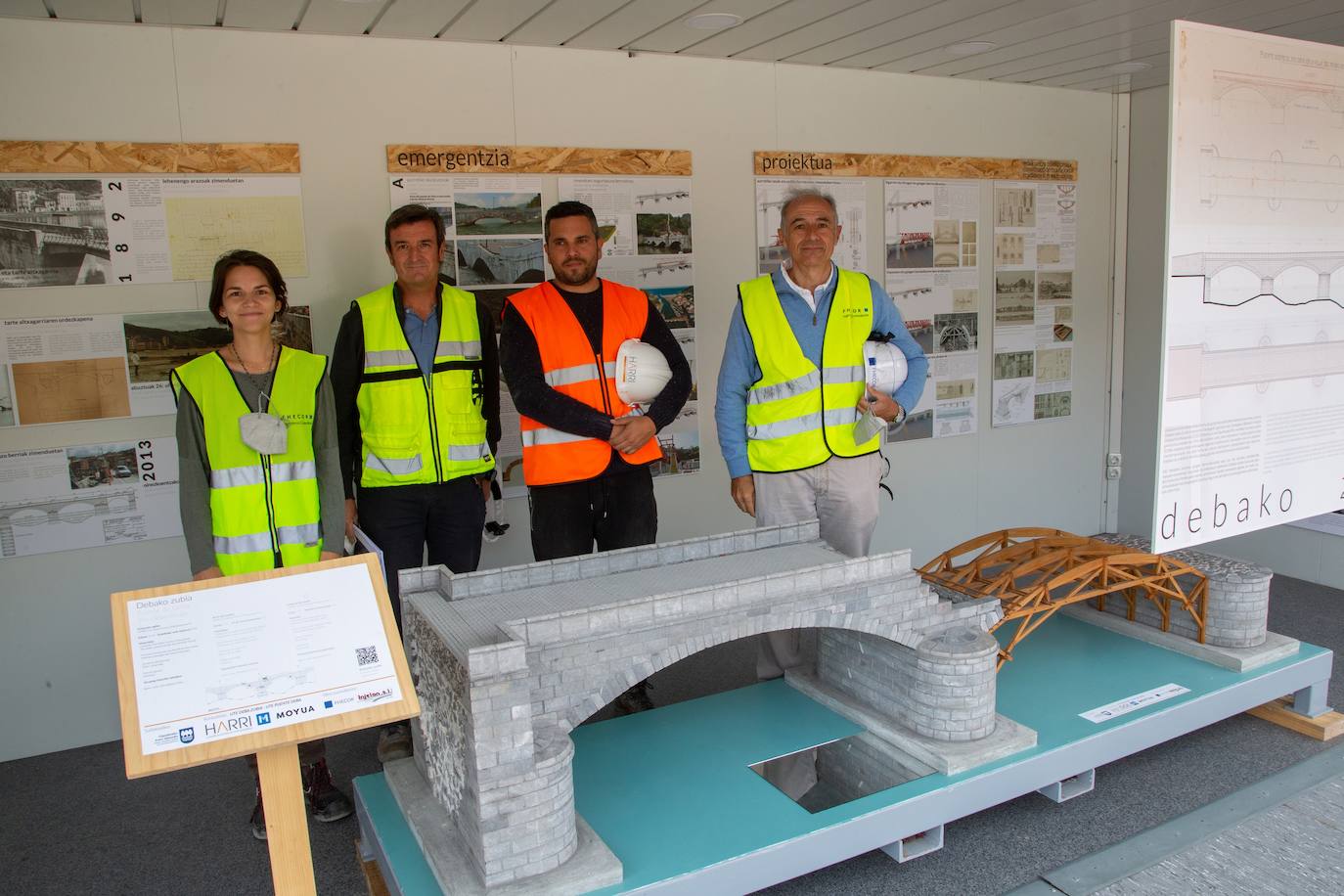 Fotos: Reconstrucción piedra a piedra