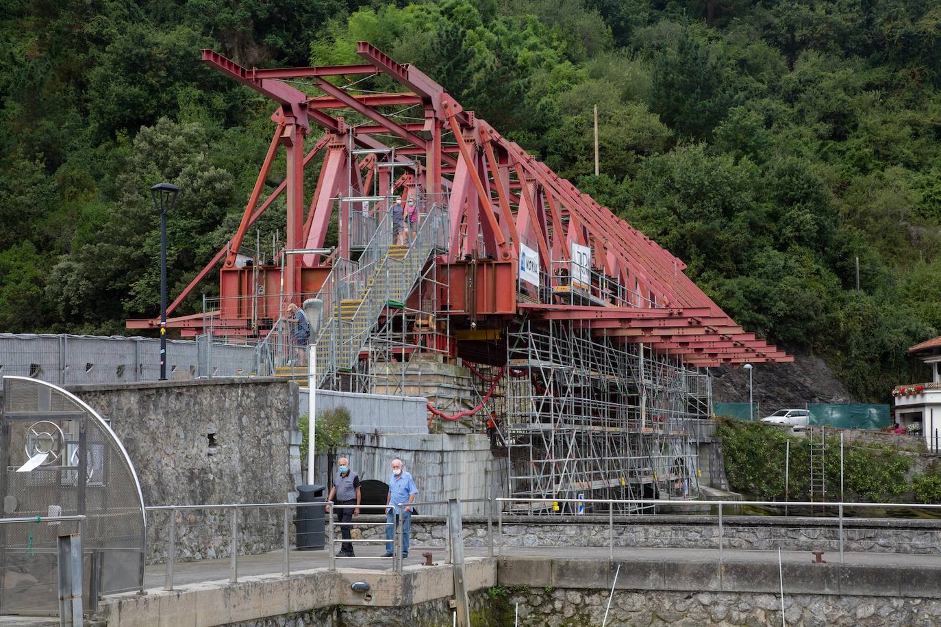 Fotos: Reconstrucción piedra a piedra