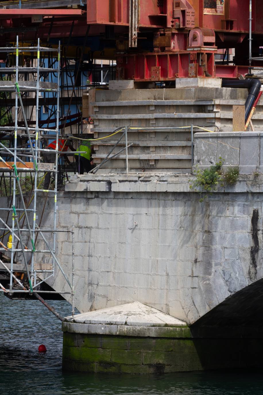 Fotos: Reconstrucción piedra a piedra