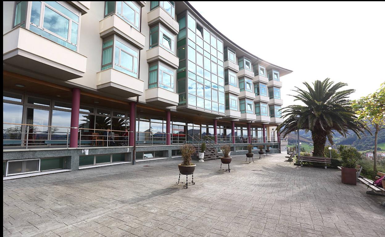 Covid: Los empleados no vacunados de las de residencias de Euskadi deberán pasar una PCR semanal