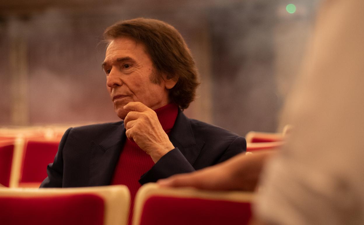 Un momento de la serie documental sobre el cantante de Linares. 